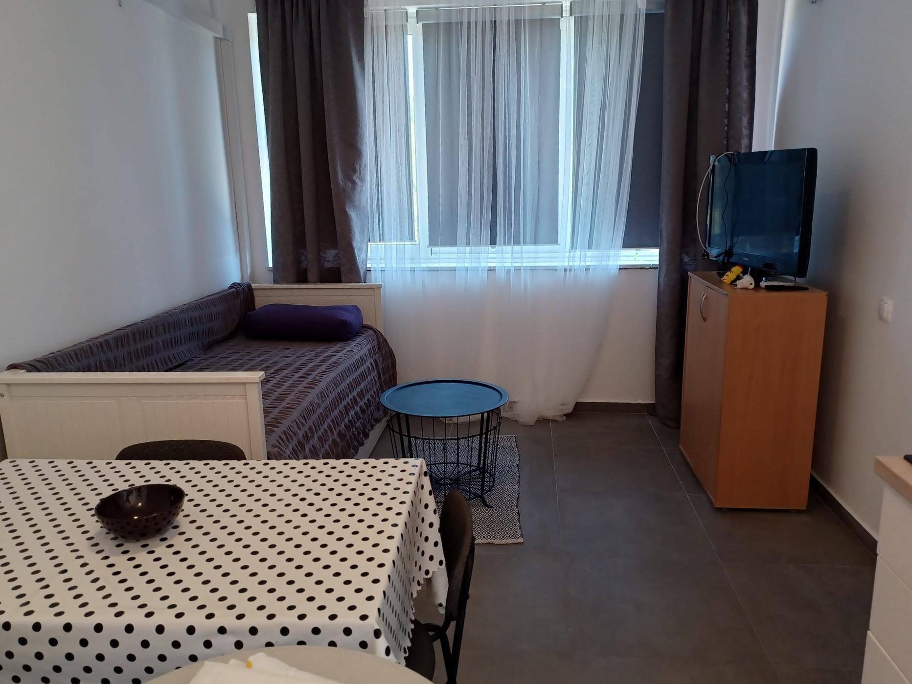 1-Zimmer-Ferienwohnung mit Balkon Jezera, Murter A-24139-b