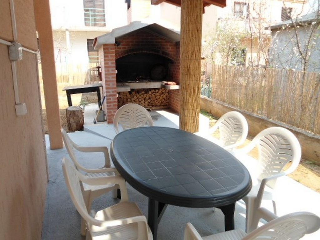 2-Zimmer-Ferienwohnung mit Terrasse Biograd na Moru, Biograd A-24160-c