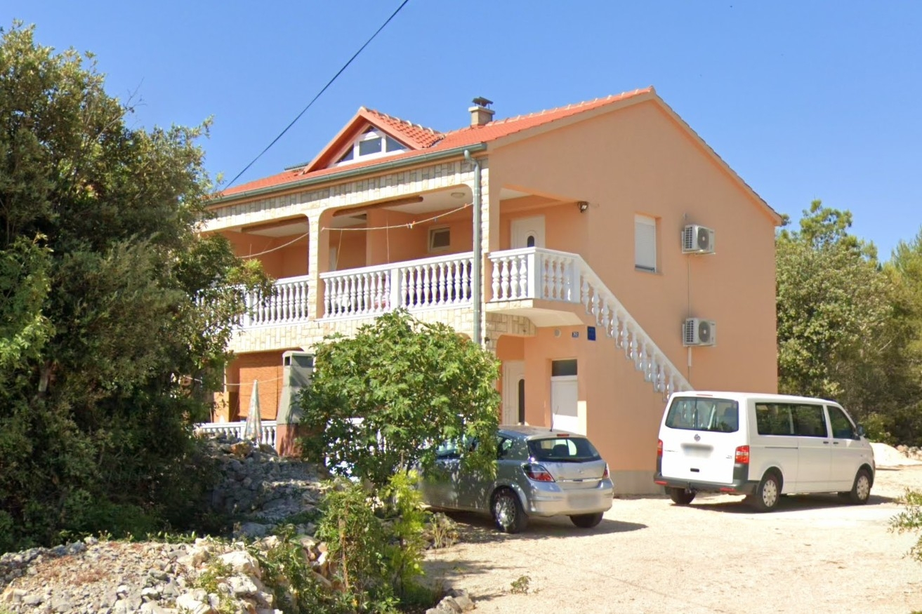 2-Zimmer-Ferienwohnung mit Terrasse Jezera (Murter) A-24202-a