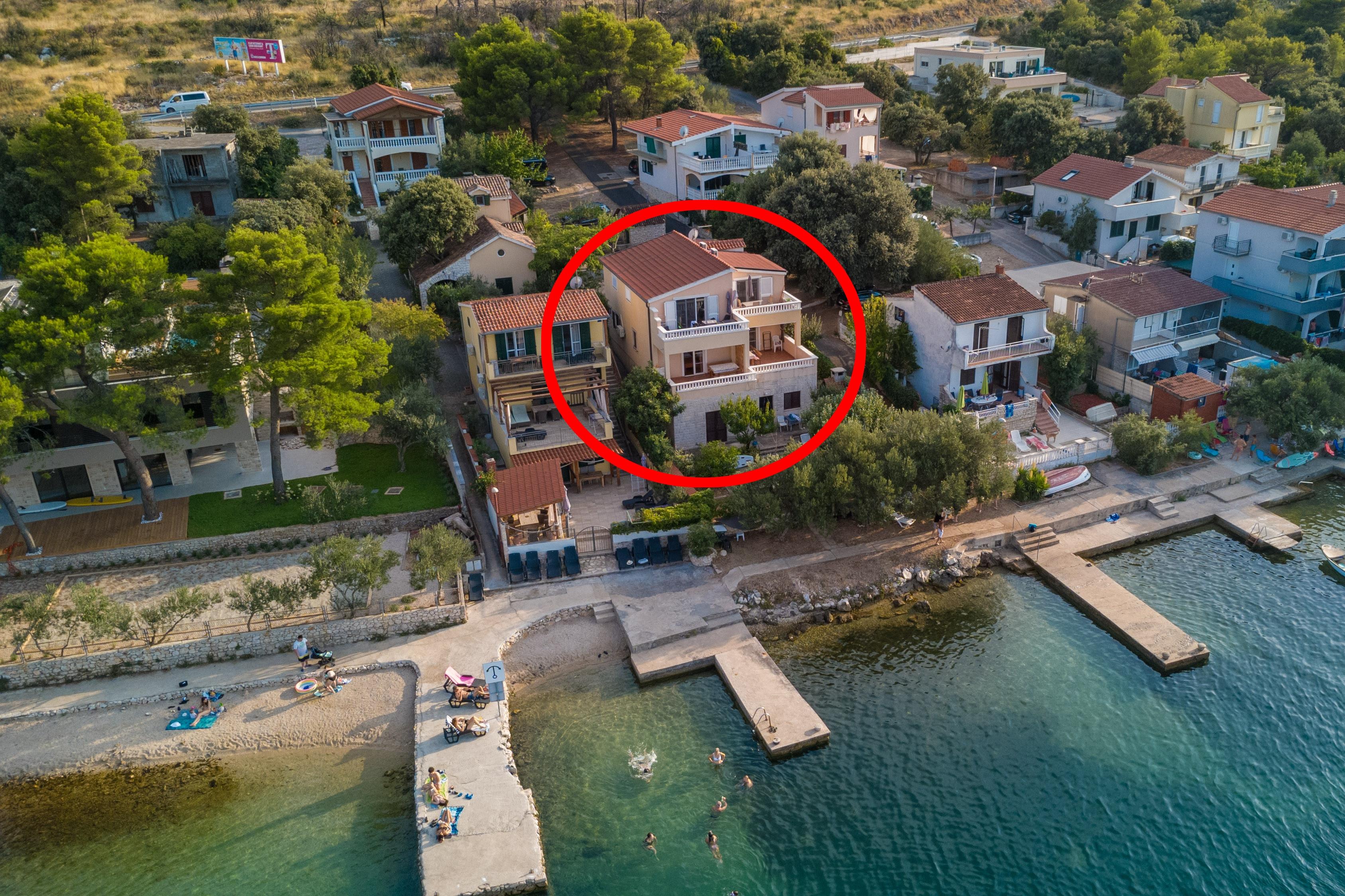 1-Zimmer-Ferienwohnung am Strand Sparadici, Sibenik A-24300-a