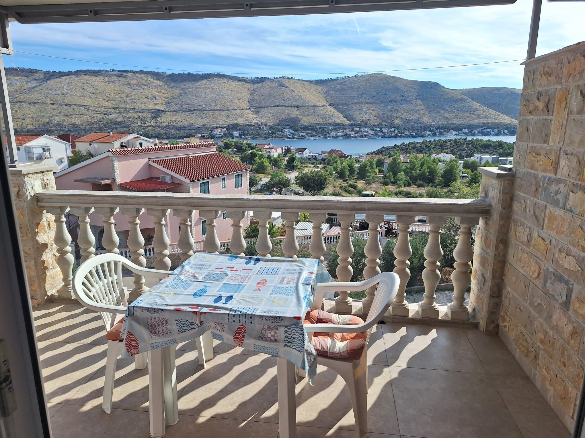 1-Zimmer-Ferienwohnung mit Terrasse und Meerblick Grebastica, Sibenik