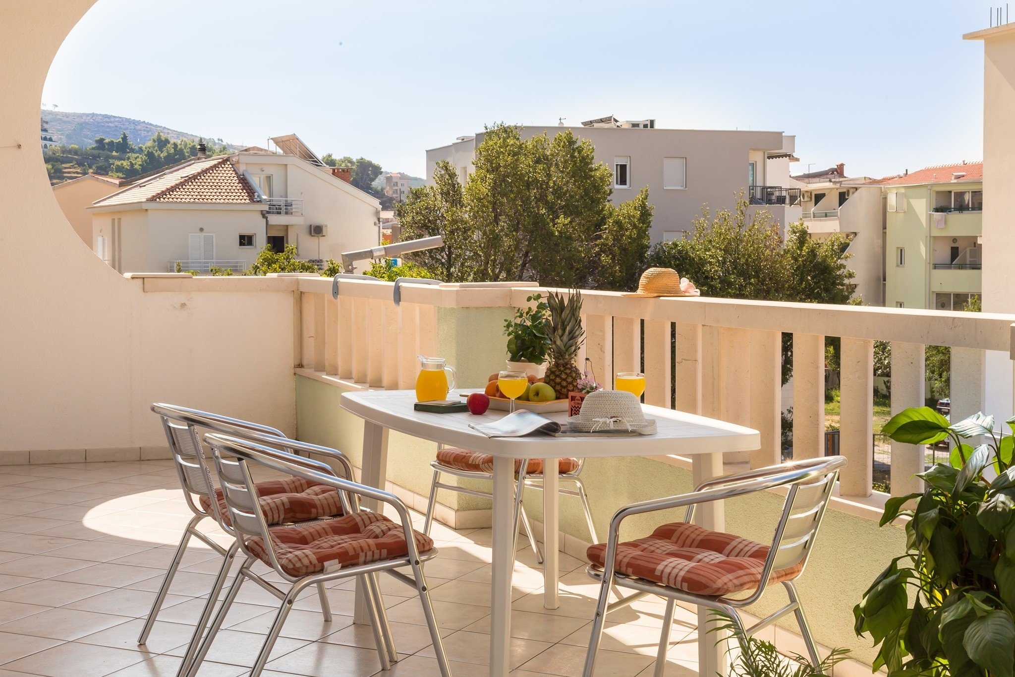 2-Zimmer-Ferienwohnung mit Terrasse Tucepi, Makarska A-24679-a