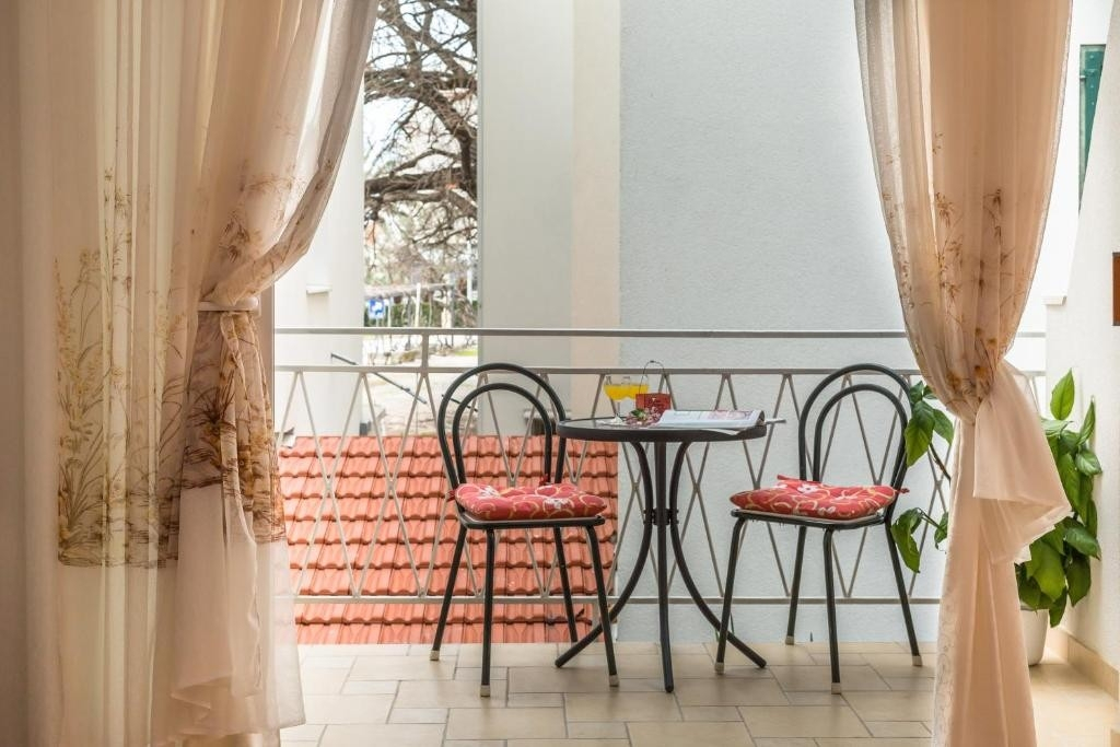 1-Zimmer-Ferienwohnung mit Balkon Tucepi, Makarska A-24679-b