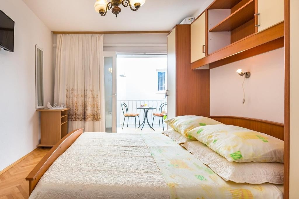Zimmer mit Balkon Tucepi, Makarska S-24679-d