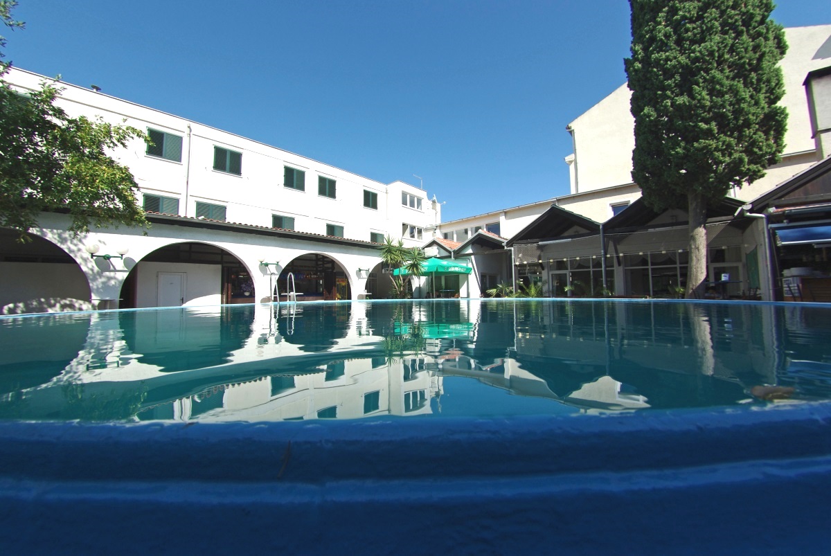 Hotel BOROVNIK