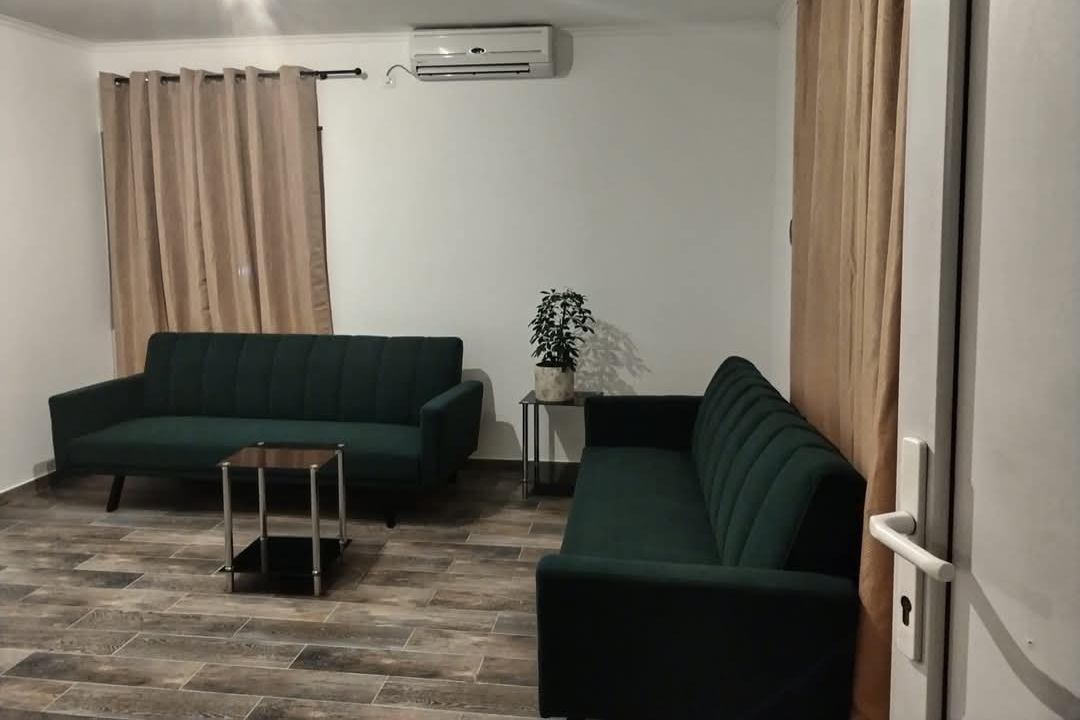 1-Zimmer-Ferienwohnung mit Terrasse Gornji Karin, Novigrad A-21514-b