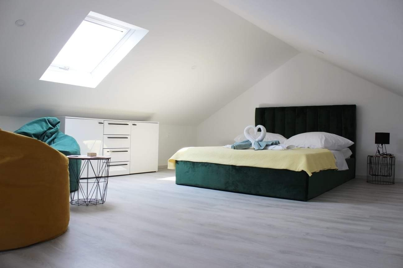 2-Zimmer-Haus mit Terrasse und Meerblick Supetar, Brac K-25125