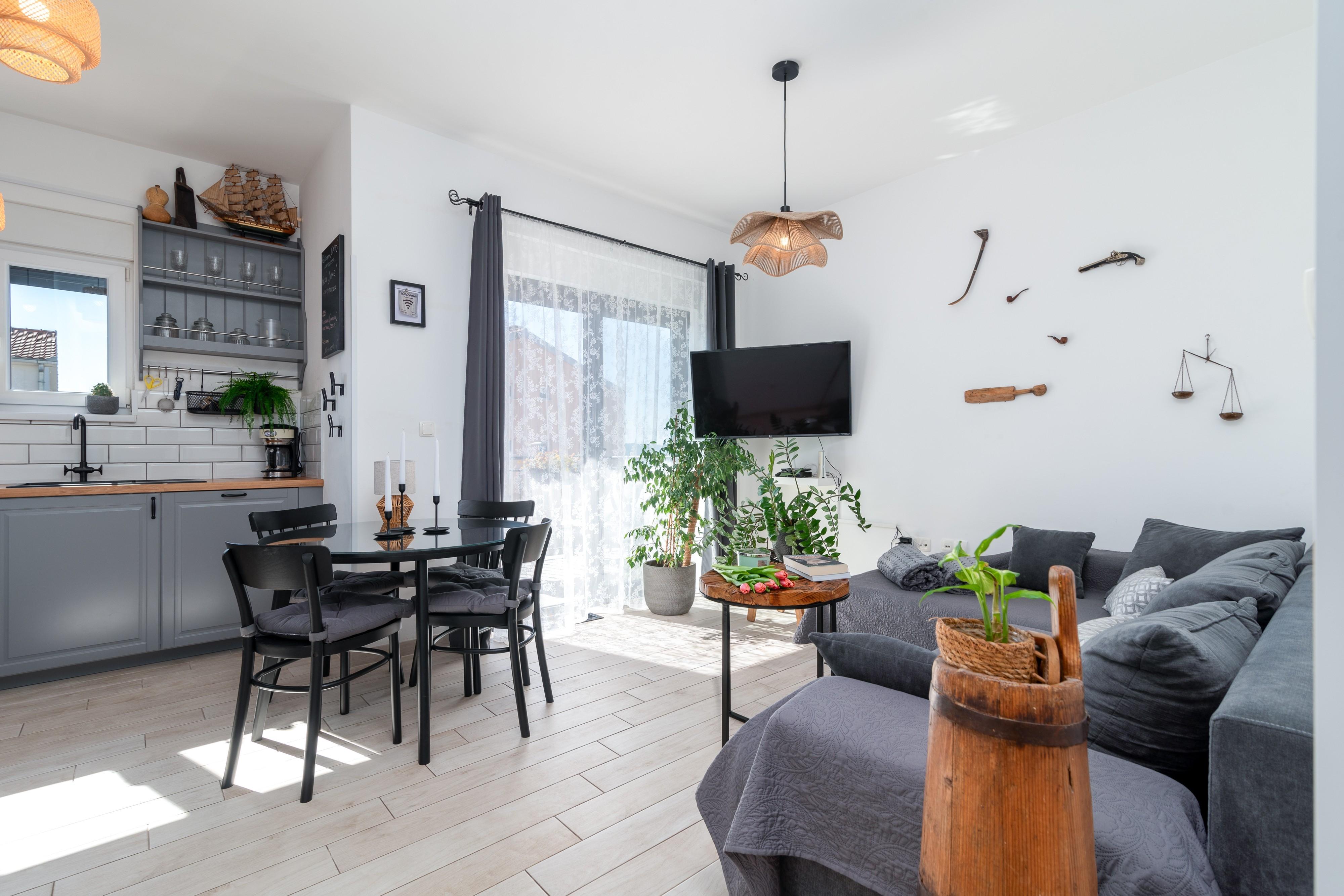 2-Zimmer-Ferienwohnung mit Balkon Trogir A-25137-a