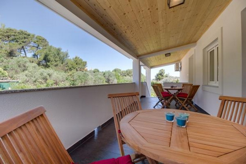 2-Zimmer-Ferienwohnung mit Terrasse Mali Losinj A-25007-b