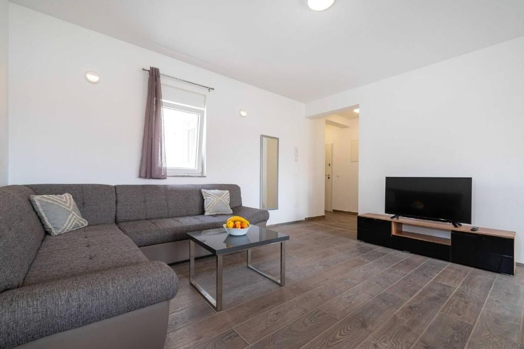 2-Zimmer-Ferienwohnung mit Terrasse Zadar A-25204-b
