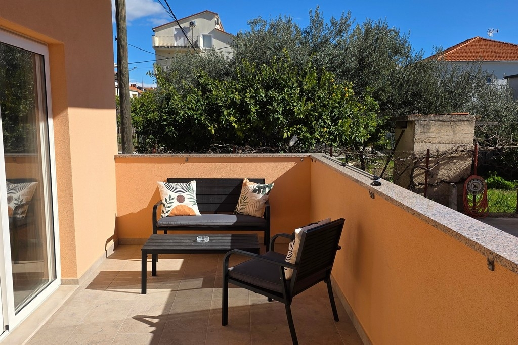 1-Zimmer-Ferienwohnung mit Balkon Trogir A-25305-a