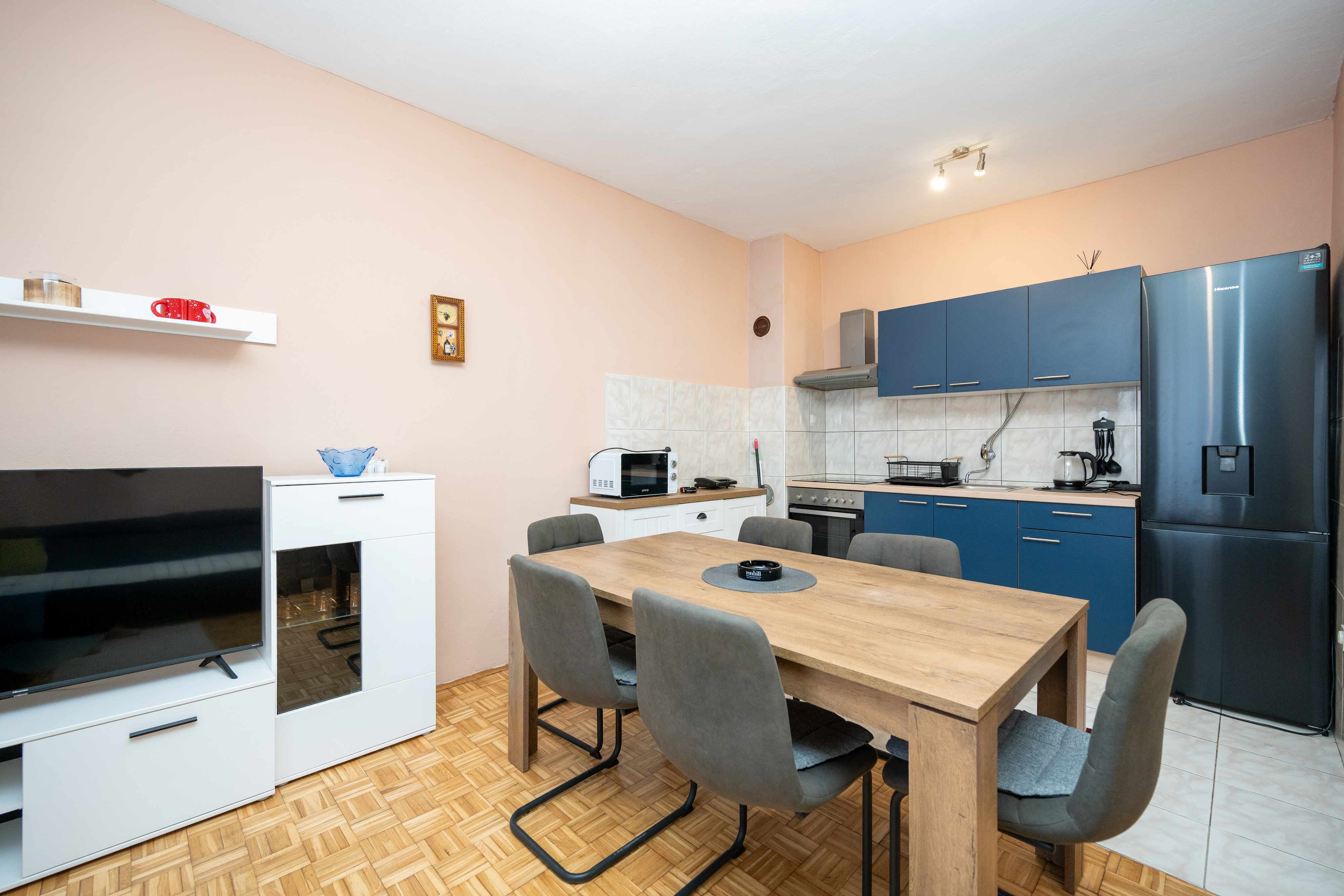 2-Zimmer-Ferienwohnung mit Balkon Biograd na Moru, Biograd A-22475-a