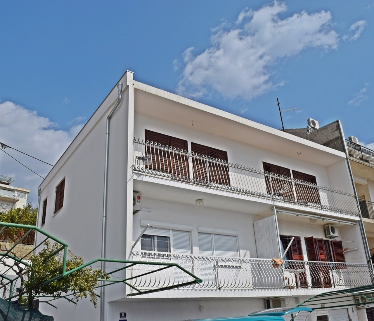 2-Zimmer-Ferienwohnung mit Balkon und Meerblick Podstrana, Split A-227