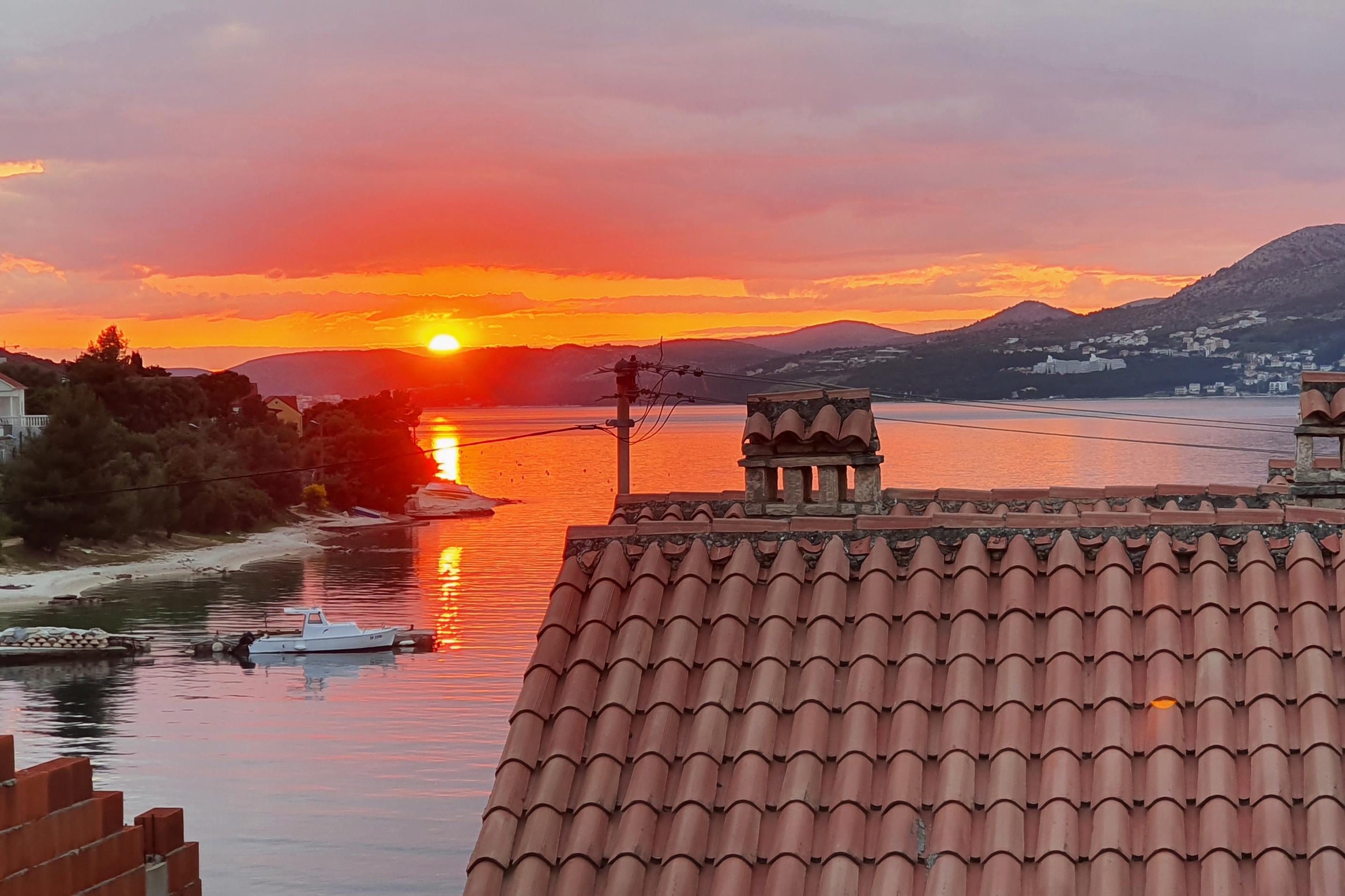 1-Zimmer-Ferienwohnung mit Terrasse und Meerblick Okrug Gornji, Ciovo