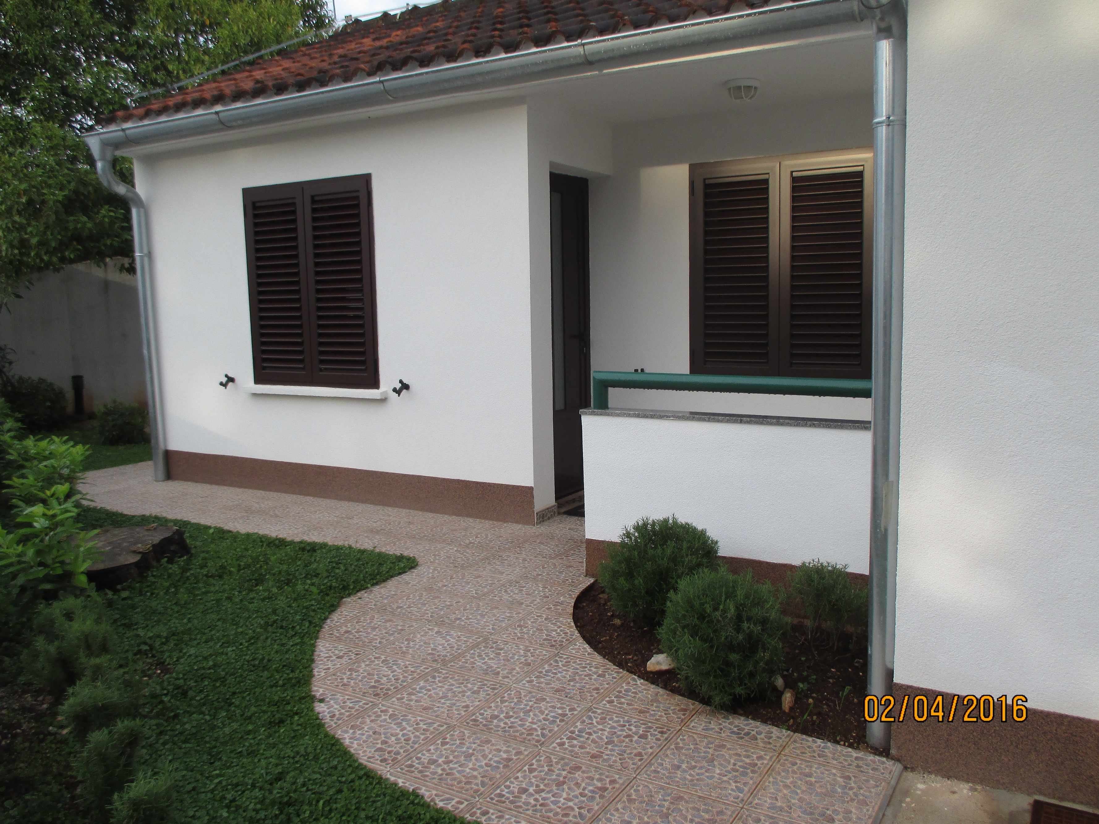 Studio Appartement mit Terrasse Necujam, Solta AS-12500-a