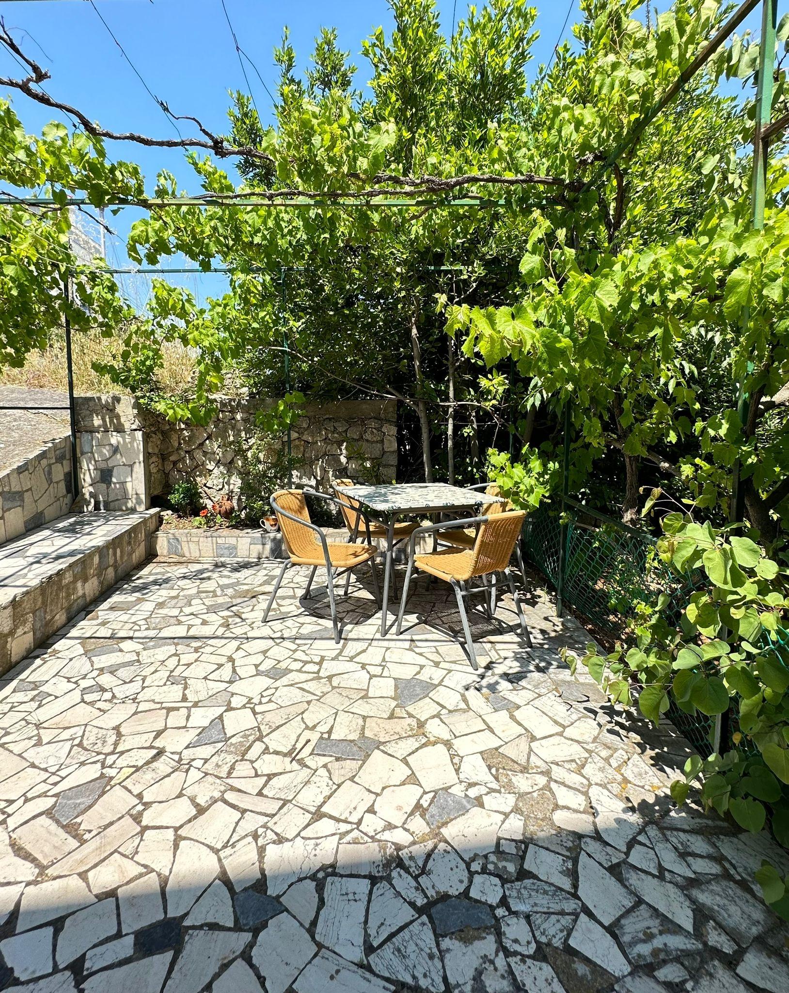 2-Zimmer-Ferienwohnung mit Terrasse Mali Losinj, Losinj A-15858-a