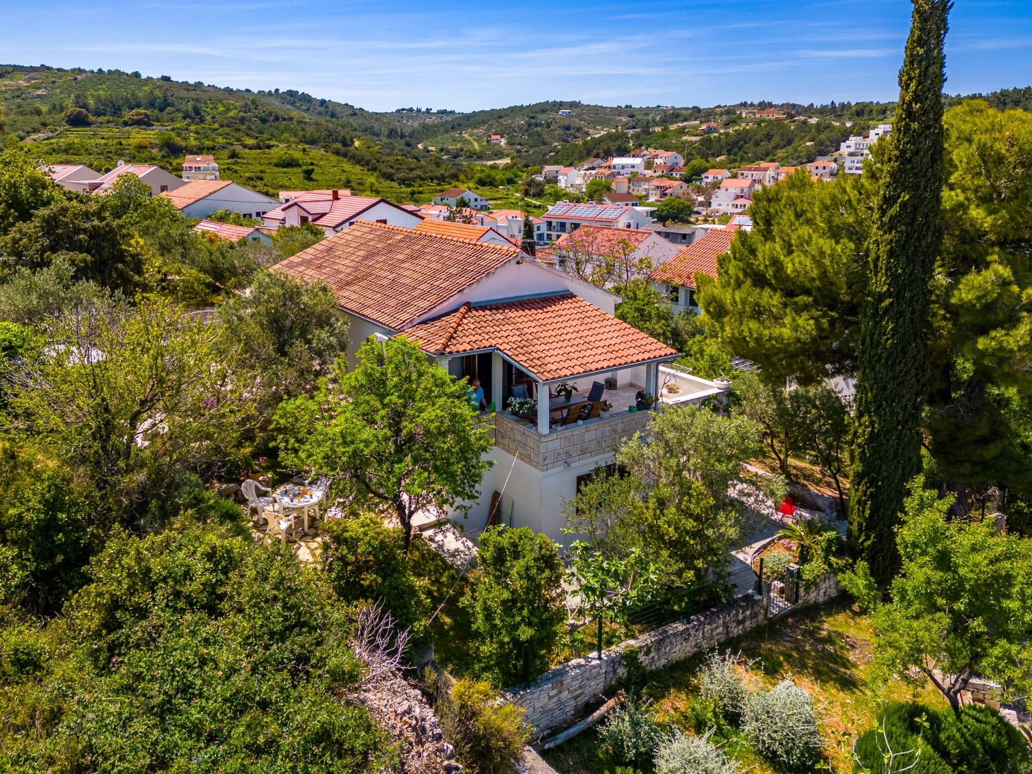 3-Zimmer-Haus mit Terrasse und Meerblick Sutivan (Brac) K-23075