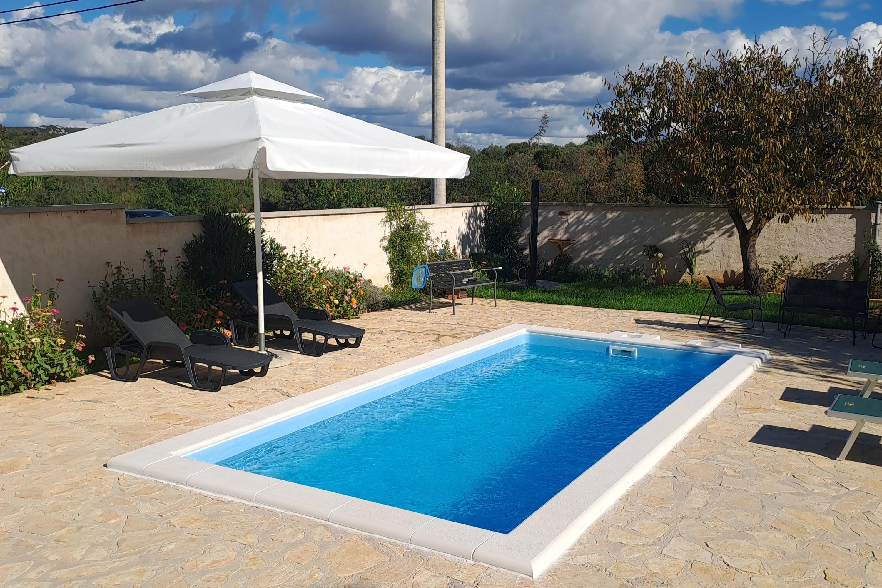 2-Zimmer-Haus mit Balkon Dazlina, Sibenik K-23303