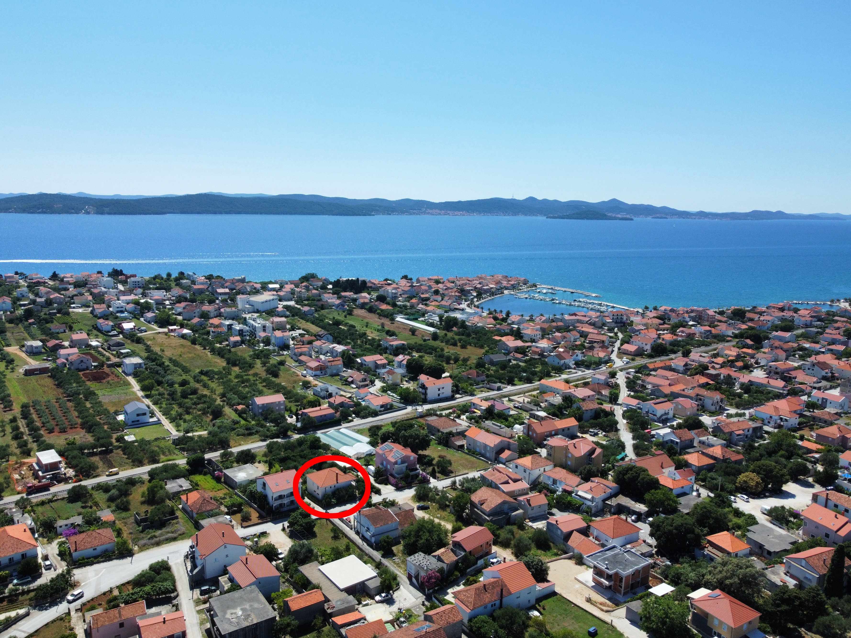 3-Zimmer-Ferienwohnung mit Terrasse und Meerblick Bibinje, Zadar A-233