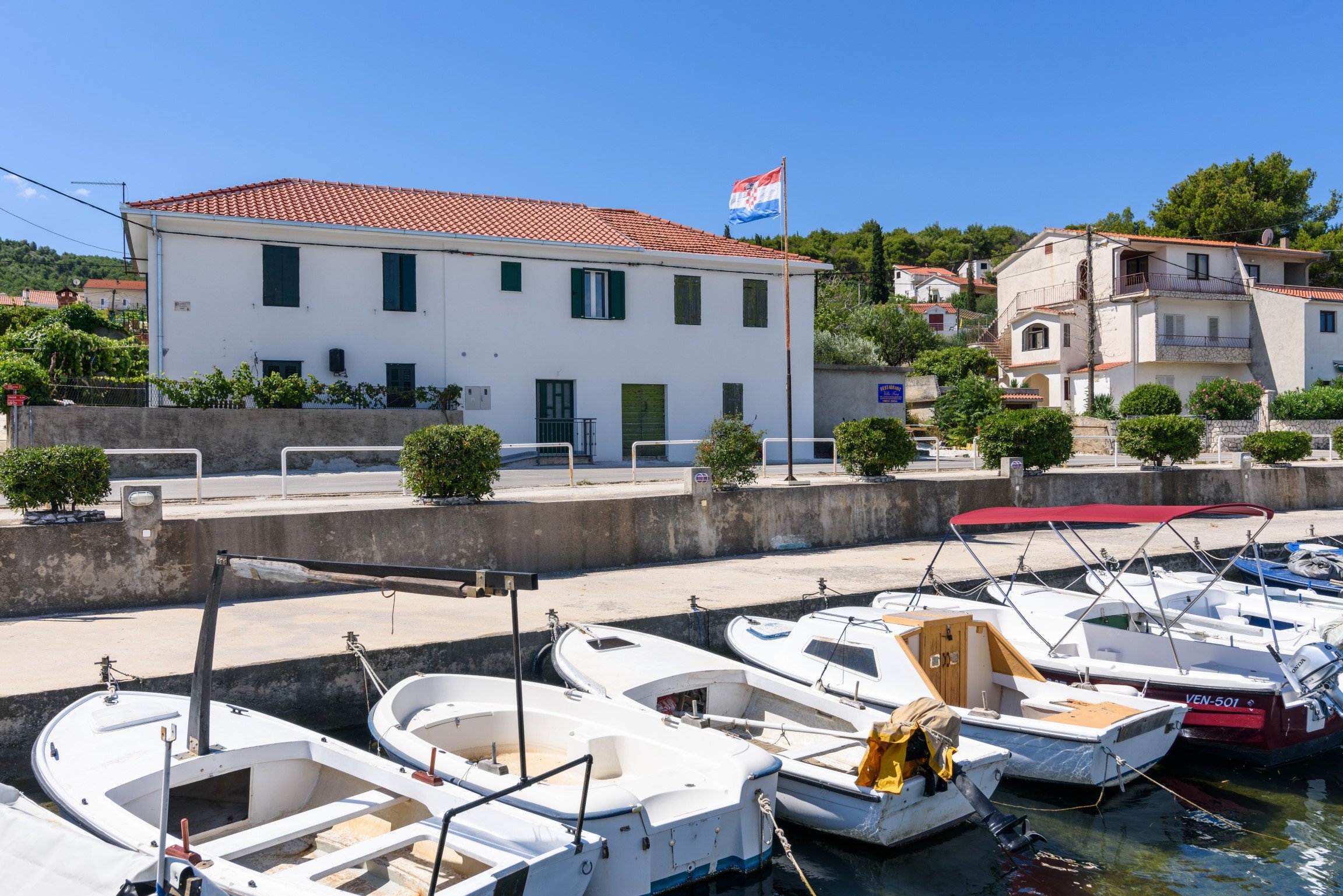 2-Zimmer-Ferienwohnung am Strand Arbanija, Ciovo A-16762-a