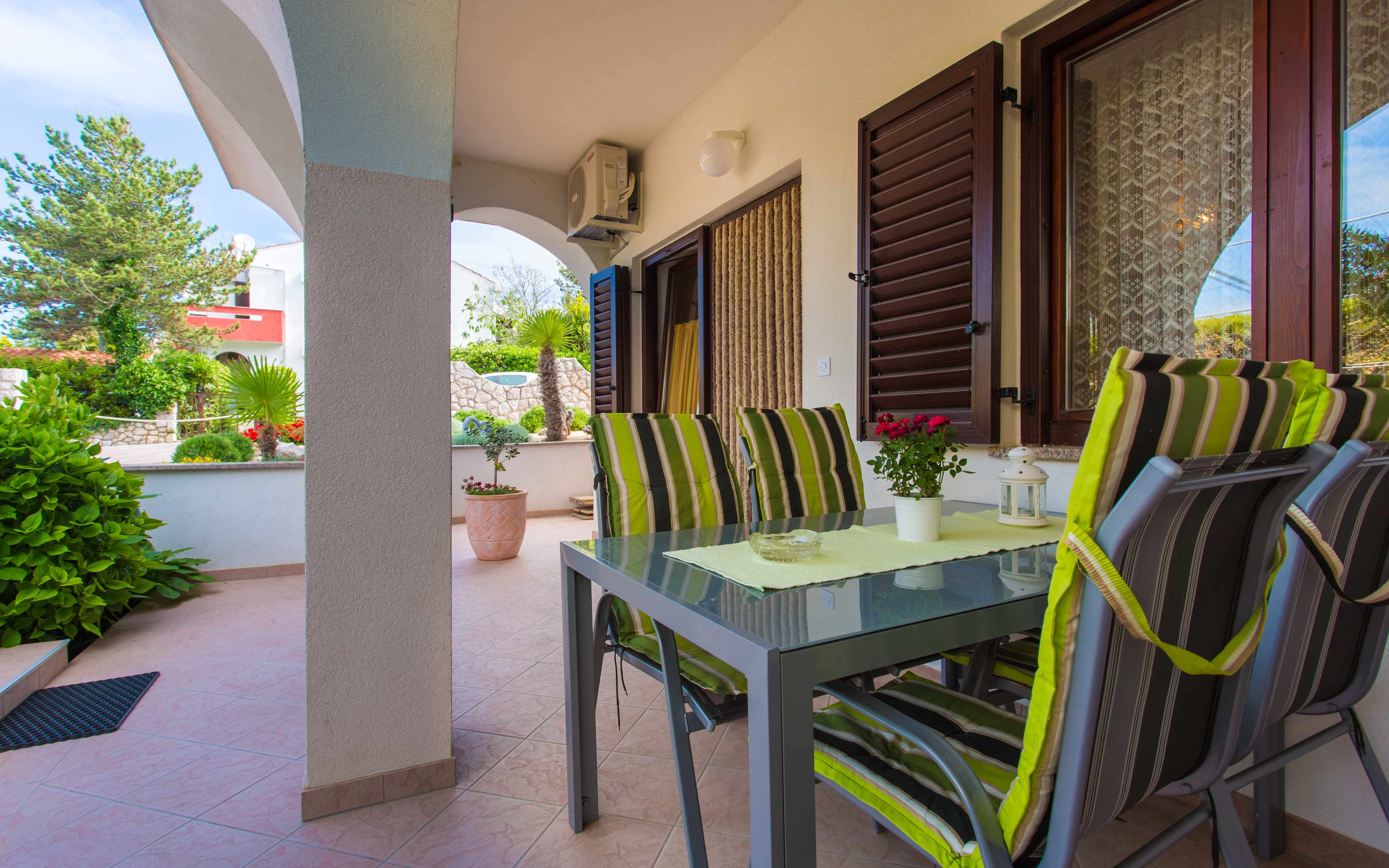 1-Zimmer-Ferienwohnung mit Terrasse Punat, Krk A-17857-a