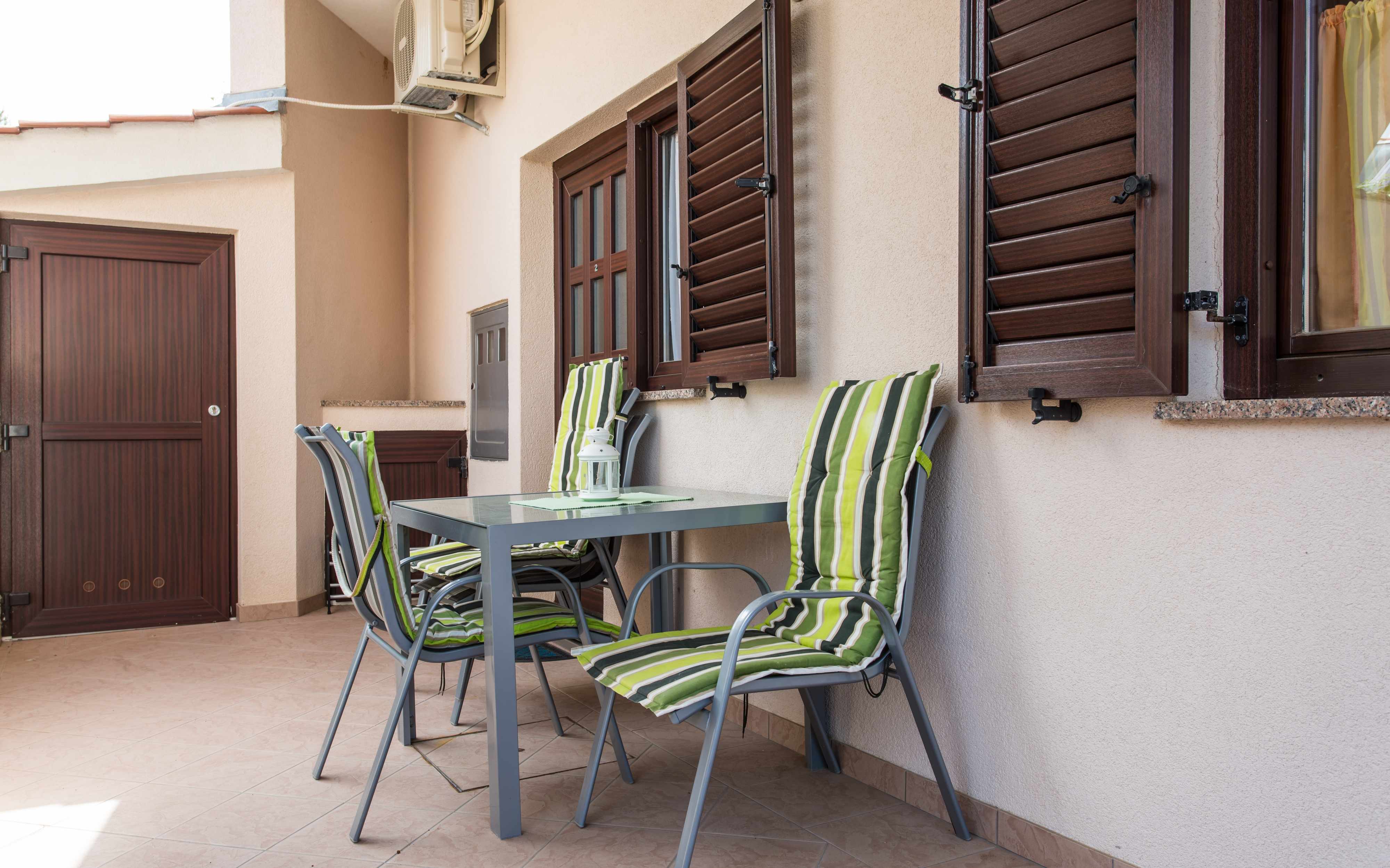 1-Zimmer-Ferienwohnung mit Terrasse Punat, Krk A-17857-b