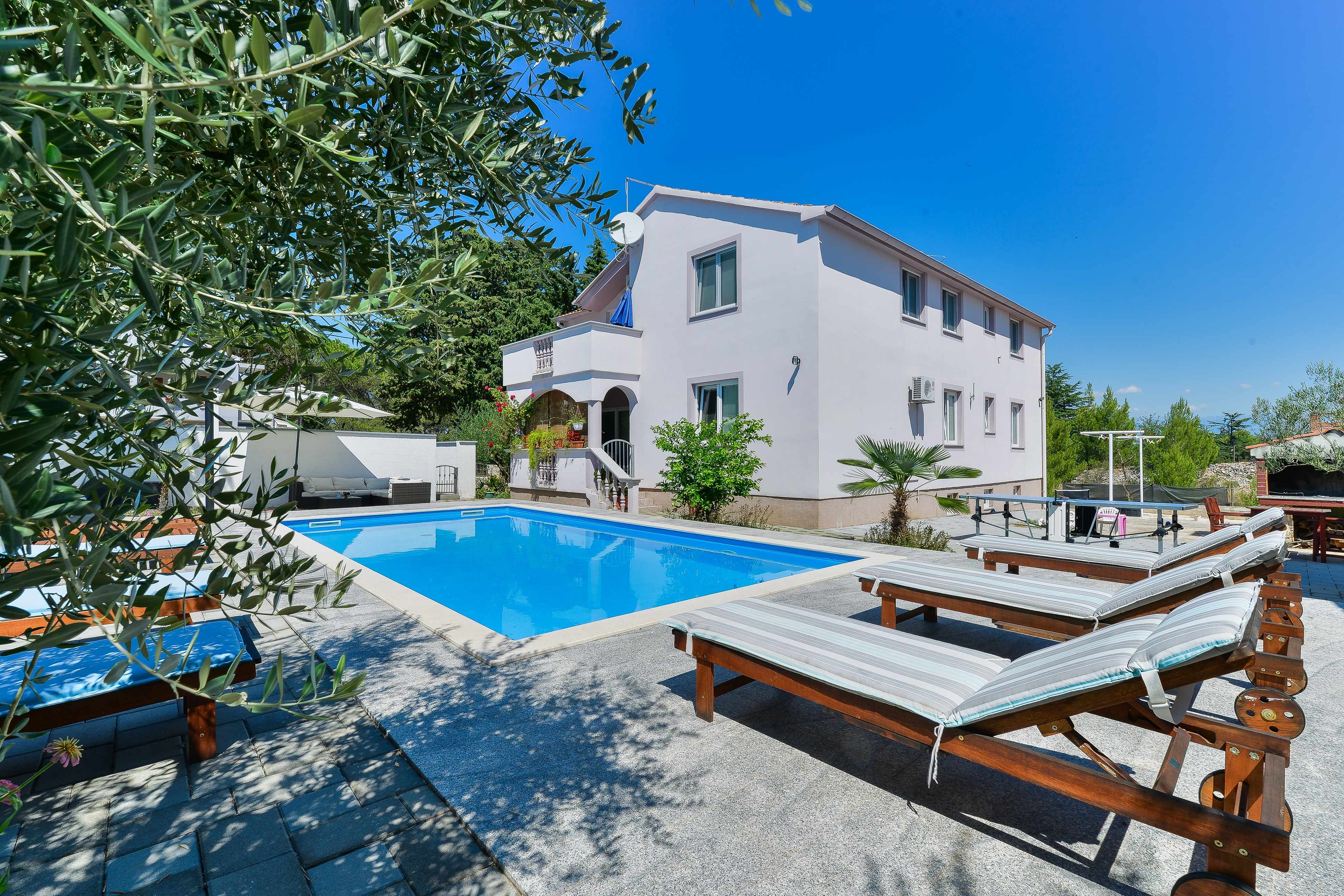 2-Zimmer-Ferienwohnung mit Terrasse Zadar A-18098-a