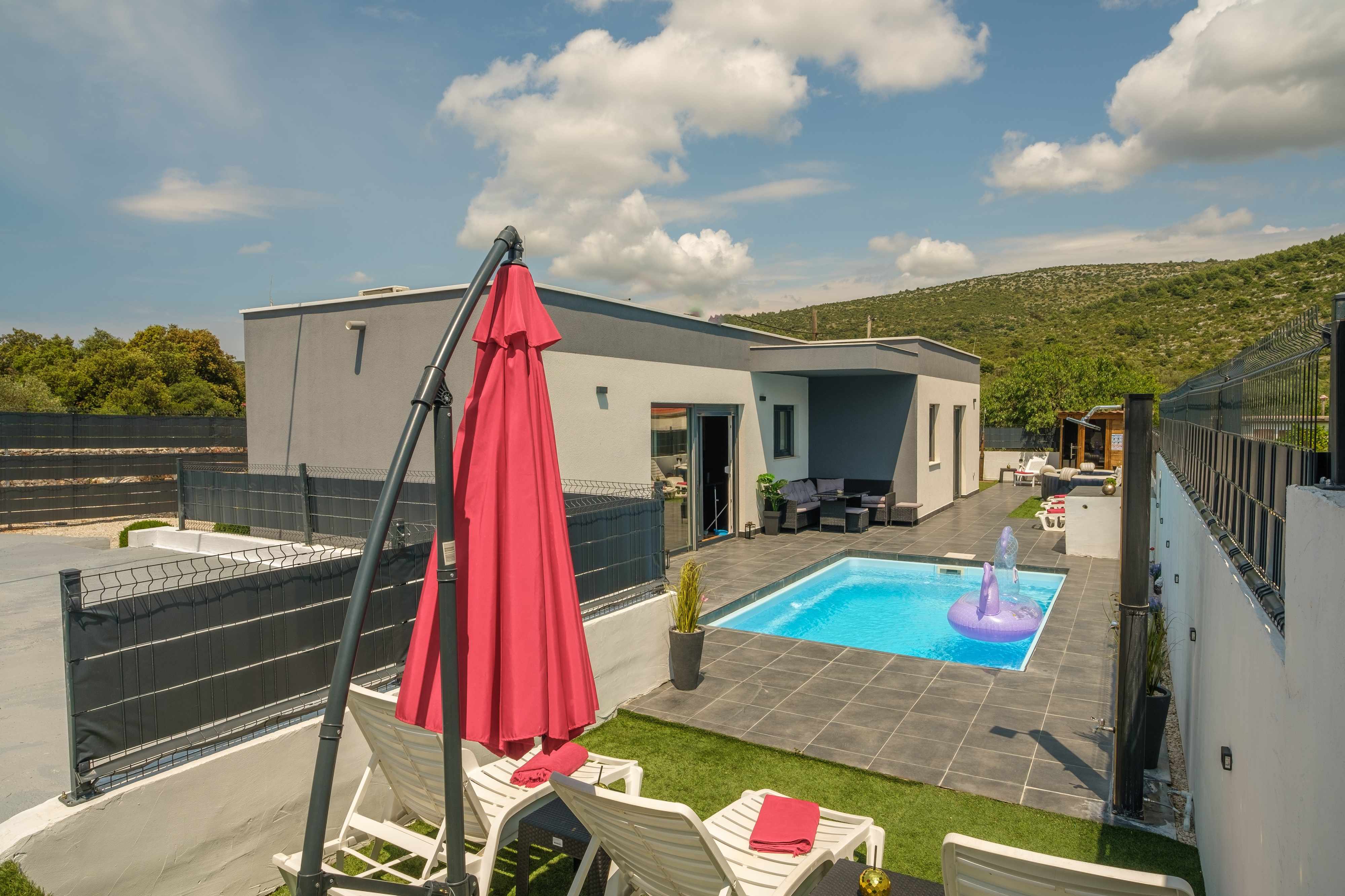 3-Zimmer-Haus mit Terrasse Marina, Trogir K-23644