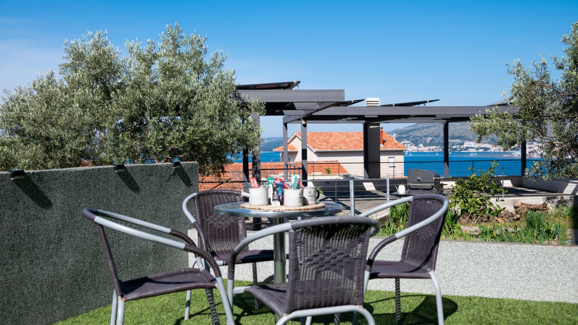 Stilvolles Apartment mit Terrasse in Strandnähe