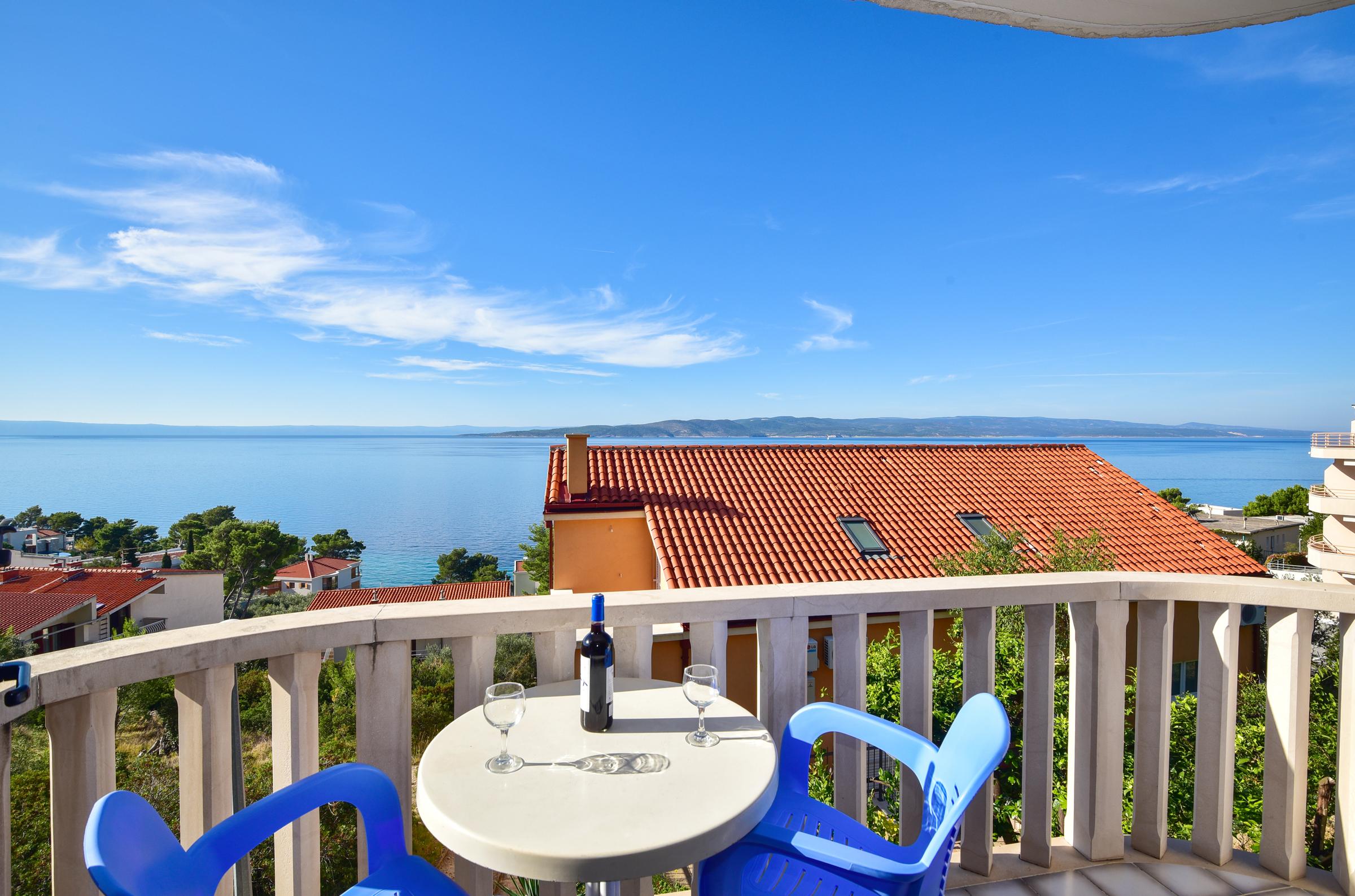 Studio in Brela mit Balkon & Meerblick