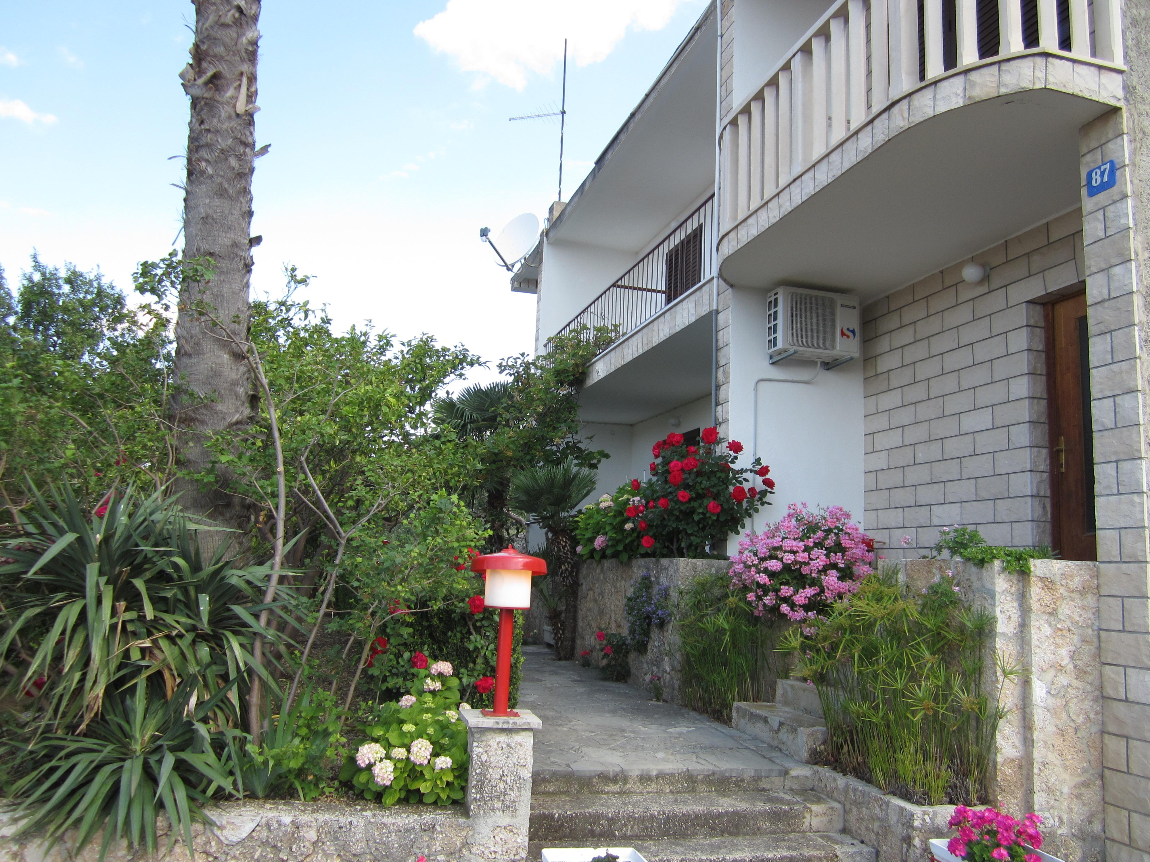 Studio in Brela mit Balkon & Meerblick