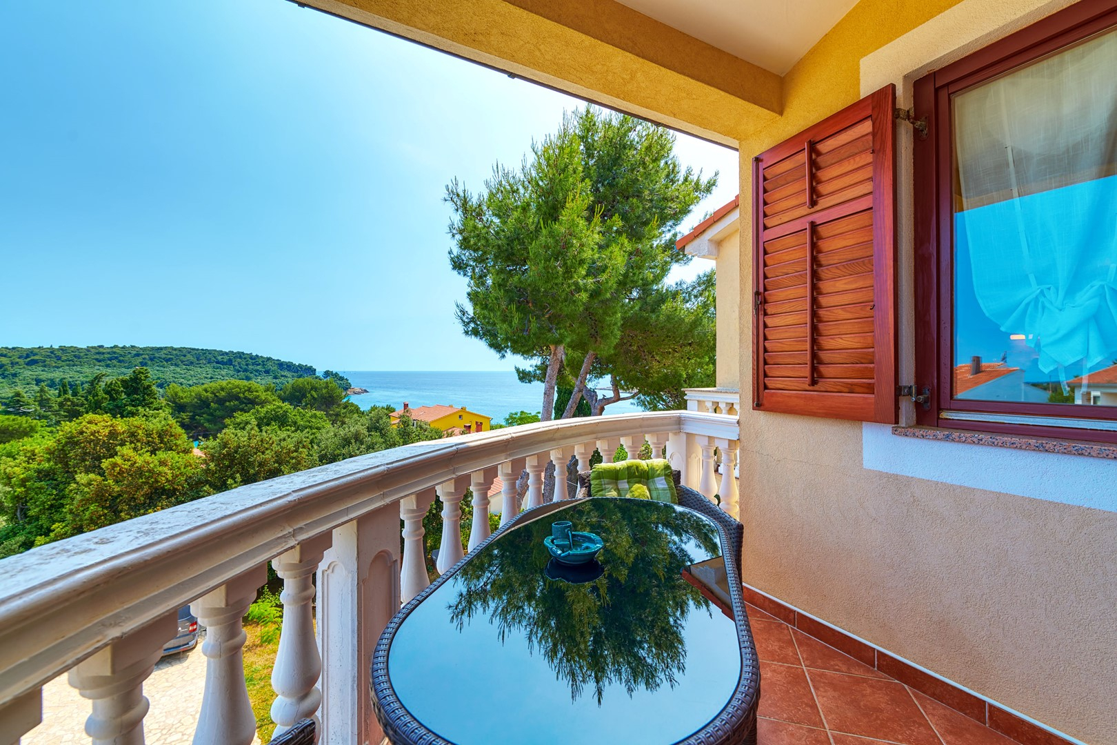 Apartment mit herrlichem Blick auf das Meer und die Inseln