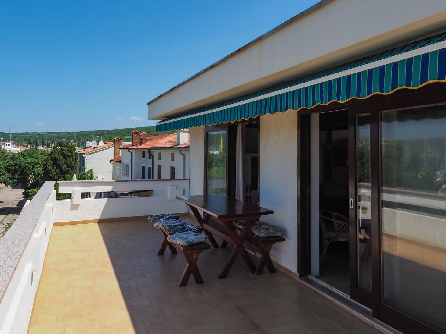Traumhafte Ferienwohnung, meernah, mit Meerblick in Punat, Sat-TV