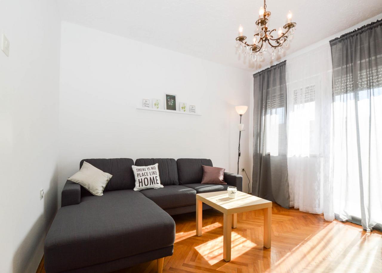 Ideal für 4 Pers - Apartment, 70 m² mit 2 Sz, Sat-Tv, Grill im 1.OG