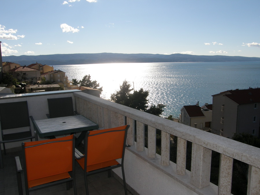 Idealer Urlaubsort: Fewo für 4-5 mit Meerblick
