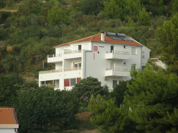 Fewo für bis zu 4 Gäste in Omis (Nemira) - Klima, Sat-TV, Meerblick