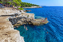 Pula - Kroatien Reiseführer - von Kroati.de √