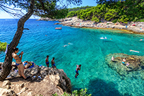 Pula - Kroatien Reiseführer - von Kroati.de √