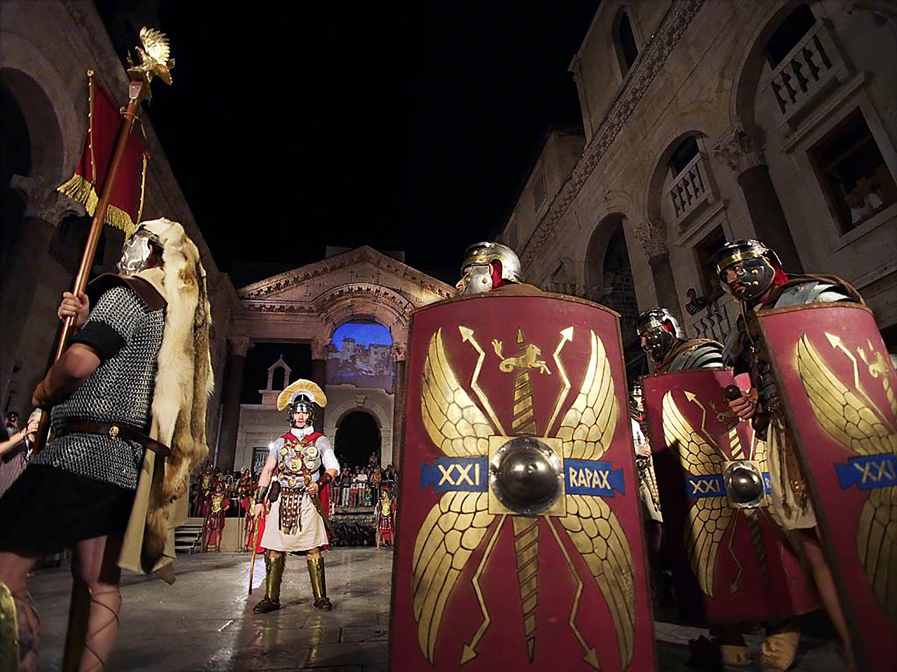 Split - Auf den Spuren der Römer | Kroatien Reiseführer √